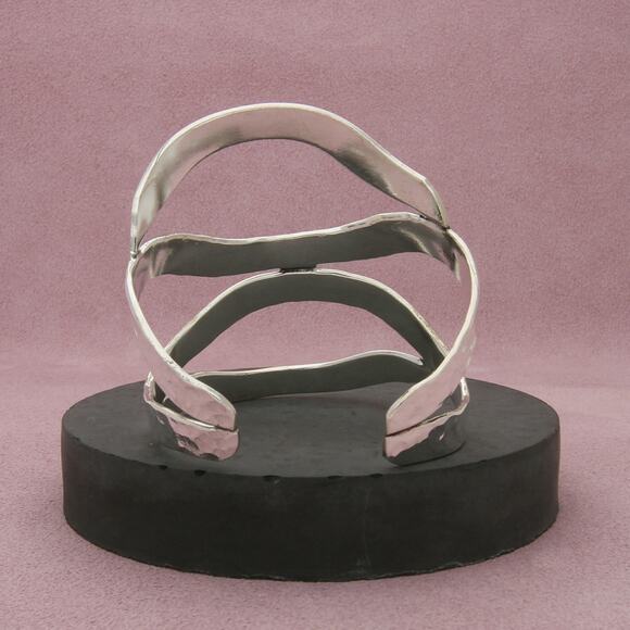 sterling silver vintage hammered wide cuff bracelet size 6.75in - Picture 3 of 3